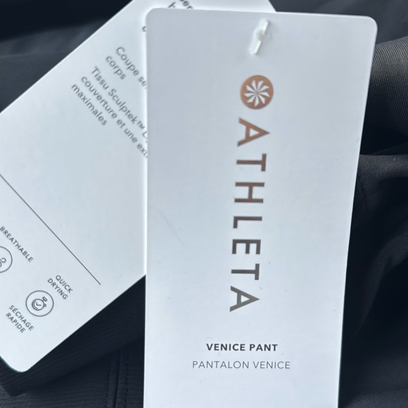 NWT Athleta Venice Leg. Black. 3X - Picture 8 of 8